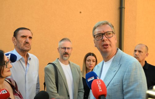 (UŽIVO) Vučić stigao u Leskovac: "Ako dobijemo podršku naroda, insistiraću na posebnom programu za jug"