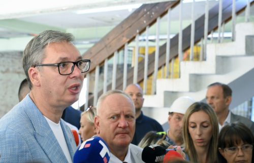Vučić najavio razgovor sa šefom NATO-a o mostu u Mitrovici: Borba za prava i opstanak Srba