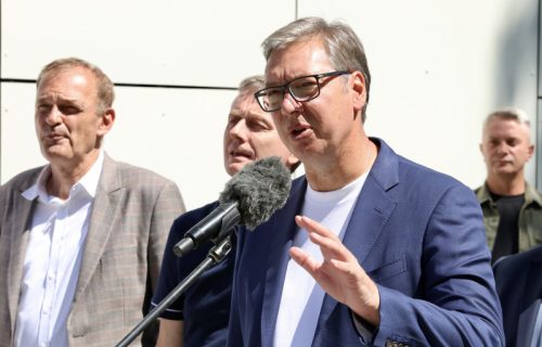 (UŽIVO) Predsednik Vučić rešava probleme građana: "Uvek sam odano služio svim građanima i Srbiji" (VIDEO)