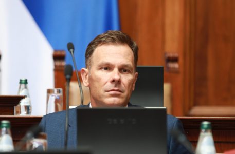 Mali u Skupštini objavio cifre: “Prosečna junska neto plata u Srbiji 120.401 dinar”