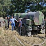 Vojska Srbije pomaže meštanima u sušnim područjima i učestvuje u gašenju požara