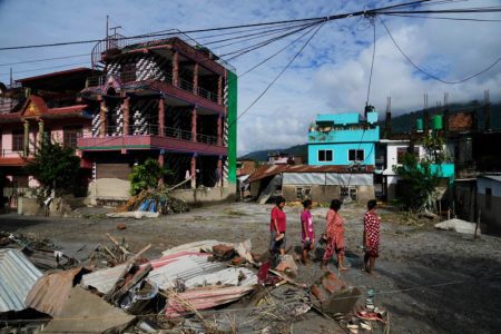 Više od 1.000 ljudi nestalo, najmanje 165 poginulo: Velika katastrofa pogodila Nepal i Tibet