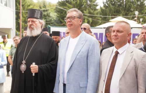 (UŽIVO) Vučić se obraća na otvaranju Sajma šljiva u Osečini: "Šljiva je odavno postala stub srpske poljoprivrede" (VIDEO)