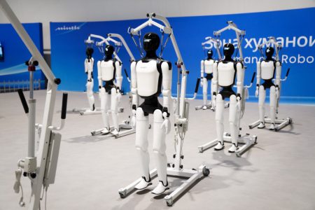 Kina šalje robote ubice na front: Čovekolike mašine sa AI ulaze u jurišne jedinice