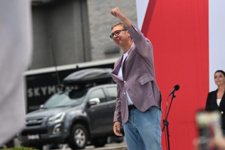 Predsednik Vučić na mitingu SNS-a u Užicu: “Hvala im, pokazali su razliku između nas i njih”