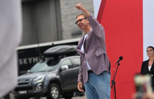 Predsednik Vučić na mitingu SNS-a u Užicu: "Hvala im, pokazali su razliku između nas i njih"