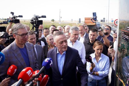 (UŽIVO) “Sat i 10 minuta do Golupca od Beograda”: Vučić na otvaranju nove deonice Dunavskog koridora