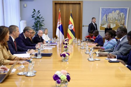 Vučić sa potpredsednicom Ugande: Počeo niz sastanaka sa predstavnicima Pokreta nesvrstanih