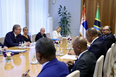 Vučić sa Huseinom Ali Mvinjijem: U toku niz sastanaka sa predstavnicima Pokreta nesvrstanih