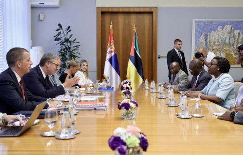 Vučić sa premijerkom Mozambika: U toku niz sastanaka sa predstavnicima Pokreta nesvrstanih