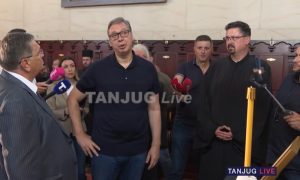 Vučić u Belegišu, obilazi hram Prenosa moštiju Svetog oca Nikolaja