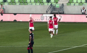Zvezda u problemu: Iznenađenje u Mađarskoj, Hapoel vodi