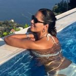 Ana rastura u kupaćem: Nikada nije izgledala moćnije, leto joj baš prija (FOTO/VIDEO)