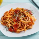 Indonežanska pasta sa patlidžanom i paradajzom (RECEPT+VIDEO)