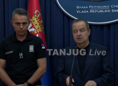 Vanredno obraćanje Dačića u vezi požara: Vatra u Deliblatskoj peščari na 700 hektara, aktivno 9 žarišta