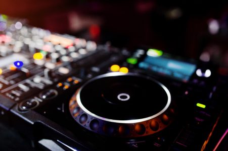 Petogodišnja DJ LeeLee čeka odluku Ginisove knjige rekorda: Da li je najmlađa festivalska DJ na svetu?