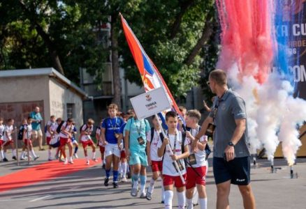 Počeo prvi NIKA CUP: Mladi fudbaleri iz Srbije, regiona i Evrope na terenima u Beogradu