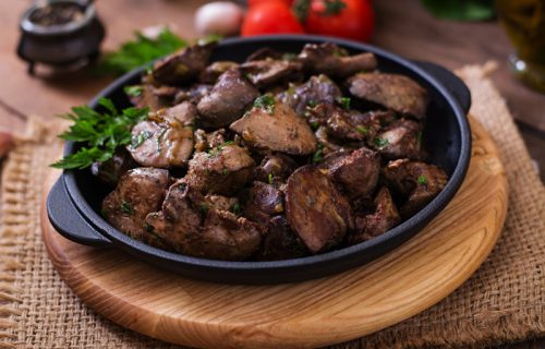 Mala porcija, a pravo nutritivno bogatstvo: Zašto je pileća džigerica jedna od najvrednijih namirnica na tanjiru