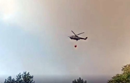 U gašenje požara u Deliblatskoj peščari uključen helikopter Mi-17 i pripadnici VS