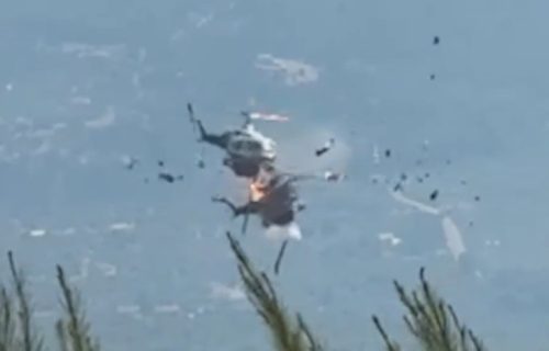 Horor snimak iz Grčke: Sudarila se dva vatrogasna helikoptera, traga se za preživelima