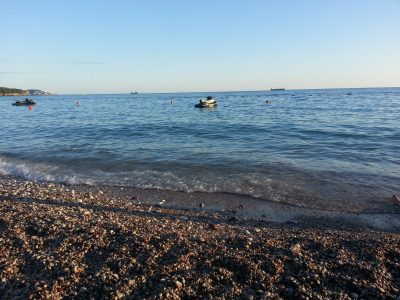 Sutomore samo par sati dnevno ima vodu, turisti prete odlaskom