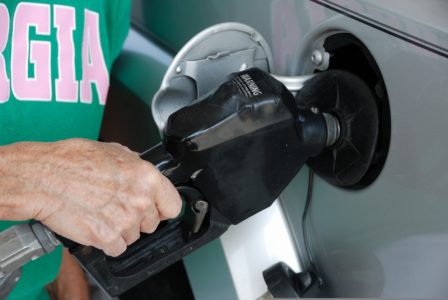 Mera produžena do 13. septembra: Vlada Srbije povukla novi potez u vezi cene goriva