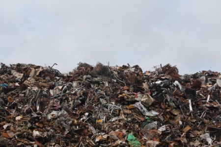Novi detalji afere u Hrvatskoj: Pred inspekciju zatrpavali tone plastike, u vodi pronađen otrov