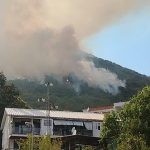 Požari kod Herceg Novog pod kontrolom: Helikopteri i avioni gasiće vatrene stihije u Bijeloj i Baošićima