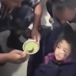 Snimak čuda u Nepalu: Spasioci izvukli devojčicu (6) nakon tri dana ispod blata i ruševina