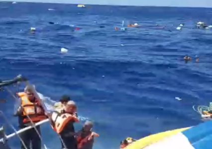 Brod sa više od 260 putnika se prevrnuo kod Kipra: U toku velika akcija spasavanja (VIDEO)
