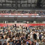 Poruka iz Srbije stigla do predsednika Amerike: Tramp reagovao na transparent sa UFC spektakla u Areni