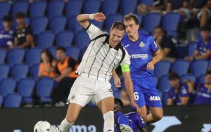 Moćna dobrodošlica u Solunu: Ovako su u PAOK-u dočekali Ognjena Ugrešića (VIDEO)