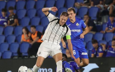 Moćna dobrodošlica u Solunu: Ovako su u PAOK-u dočekali Ognjena Ugrešića (VIDEO)