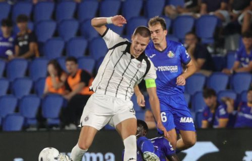 Moćna dobrodošlica u Solunu: Ovako su u PAOK-u dočekali kapitena Partizana (VIDEO)