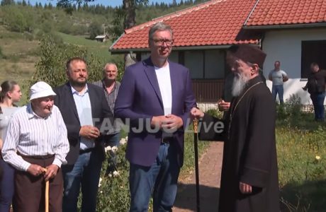 Vučić u obilasku jugozapada Srbije: Posle Uvca predsednik posetio manastir Svete Trojice (VIDEO)