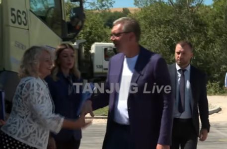 Vučić nastavio posetu jugozapadu Srbije obilaskom radova na putu Ivanjica-Sjenica (VIDEO)