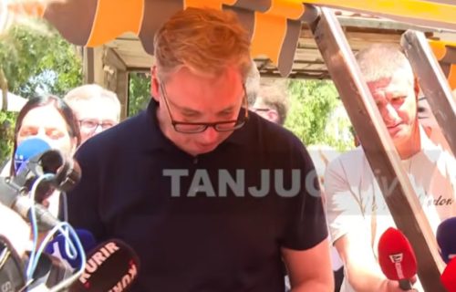 Vučić u selu Gorčinci: "Nemojte masnu gusku da podmazujemo, nego da pomognemo siromašnijim krajevima"