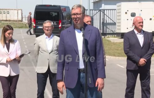 (UŽIVO) Vučić u okolini Jagodine: "Zahvalan sam našim domaćinima iz najveće živinarske farme"