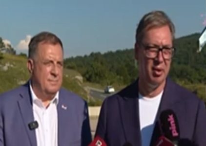 Vučić na Petrovačkoj cesti: “Ovde se dogodio jedan od najstrašnijih zločina”