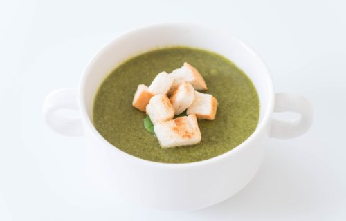 Supa od spanaća s belancima i parmezanom: Recept bez zaprške i dinstanog luka će vas oduševiti