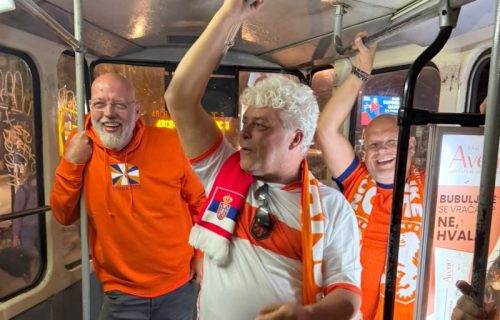 Puna "desetka" narandžastih: Navijači Holandije slavili i u tramvaju (FOTO)