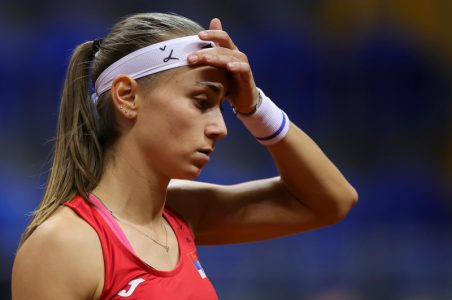 Krunićeva na dugoj pauzi zbog teške povrede: Pokazala kako izgleda operisano koleno (FOTO)