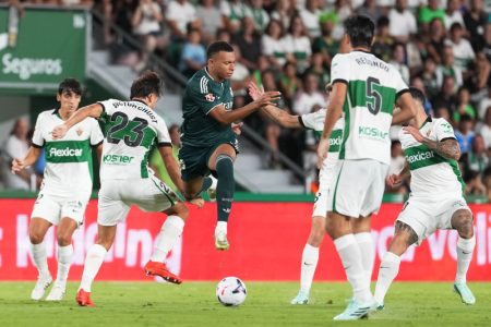 Hičkokovski finiš: Real umalo da izgubi dobijeno, ali onda se pojavio Espi i u nadoknadi utišao Elče