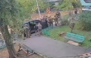 Sve luđa priča o obračunu dve ukrajinske službe: U centru svega jedan Rus, Zelenski besan zbog sramote