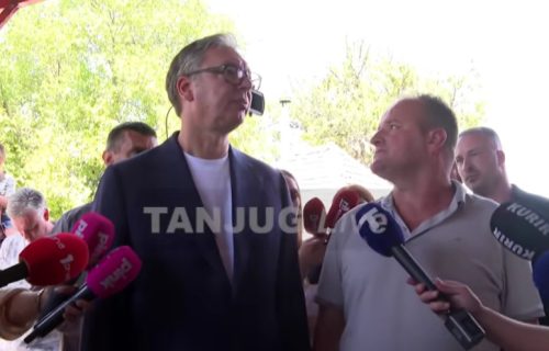 (UŽIVO) Vučić stigao u Bagremovo: Predsednik u poseti poljoprivrednom gazdinstvu Stanković (VIDEO)