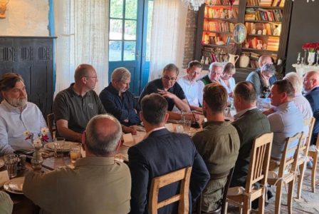 Vučić nakon obilaska Zapadnobačkog okruga sa prijateljima iz Austrije i Nemačke: “Prilika da razgovaramo o novim ulaganjima” (FOTO)