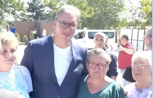 "Ja ću umreti ako se ne slikamo": Vučić objavio simpatičan snimak, evo šta je odgovorio (VIDEO)