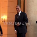 Vučić stigao u Jelisejsku palatu na svečanu večeru koju priređuje Makron (VIDEO)