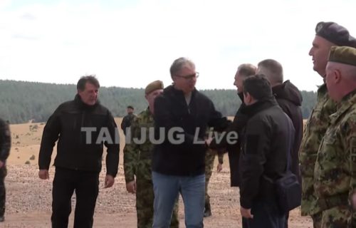 (UŽIVO) Vučić na poligonu "Pešter": Počela taktička vežba sa bojevim gađanjima "Pobednik 2026" (VIDEO)