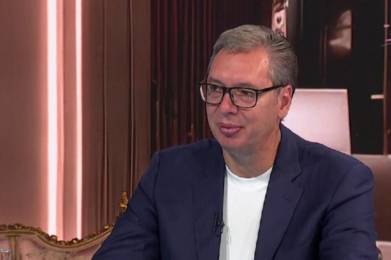 Vučić o aferi “zvučni top”: “Neko je tonski nalepio huk poletanja aviona, zato je izgledalo ubedljivo”